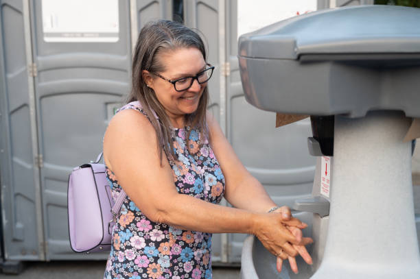 Best Luxury portable toilet rental  in Elim, PA