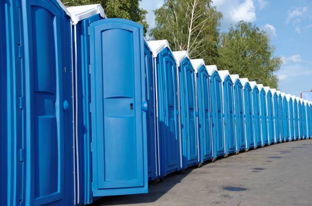 Porta potty delivery and setup in Elim, PA